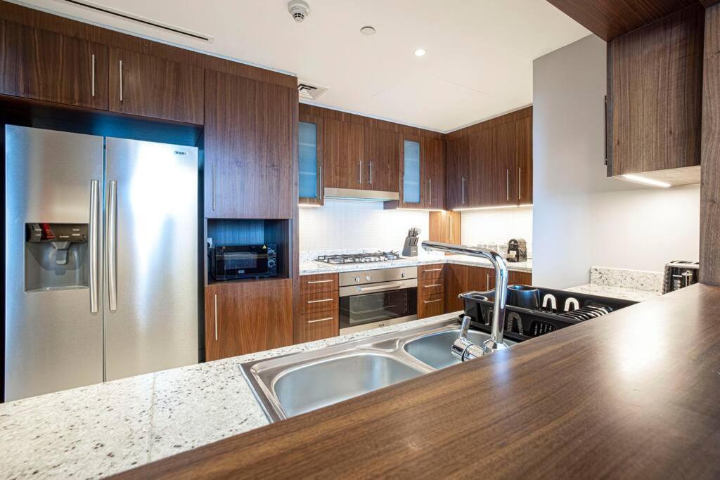 Apartament Magnificent Brand New Lux 3Br Burj & Fountain View Dubaj Zewnętrze zdjęcie