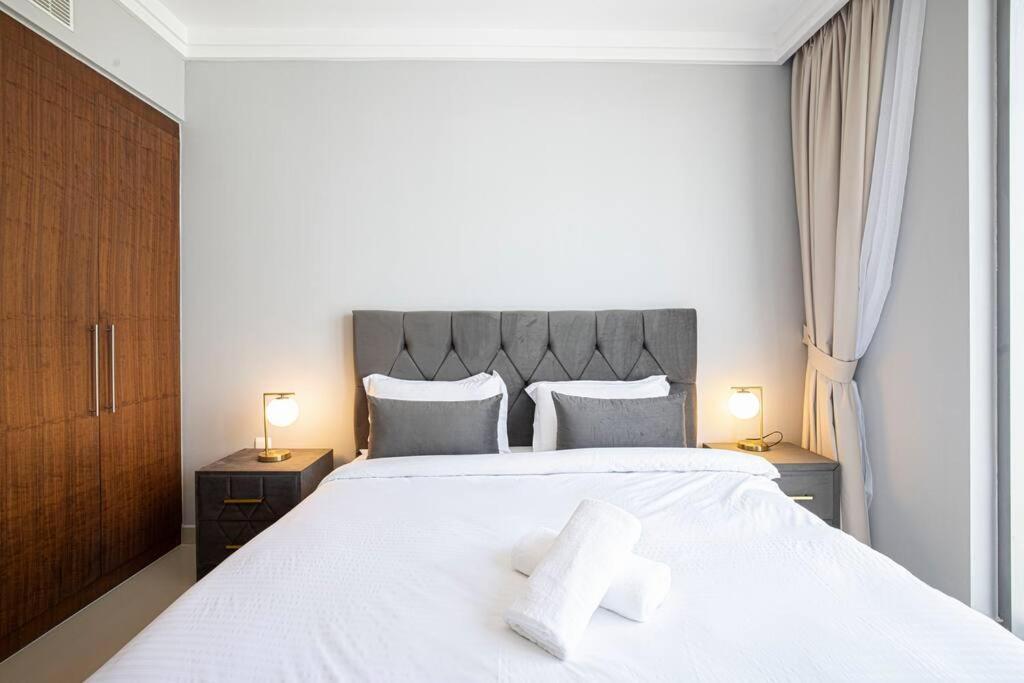 Apartament Magnificent Brand New Lux 3Br Burj & Fountain View Dubaj Zewnętrze zdjęcie
